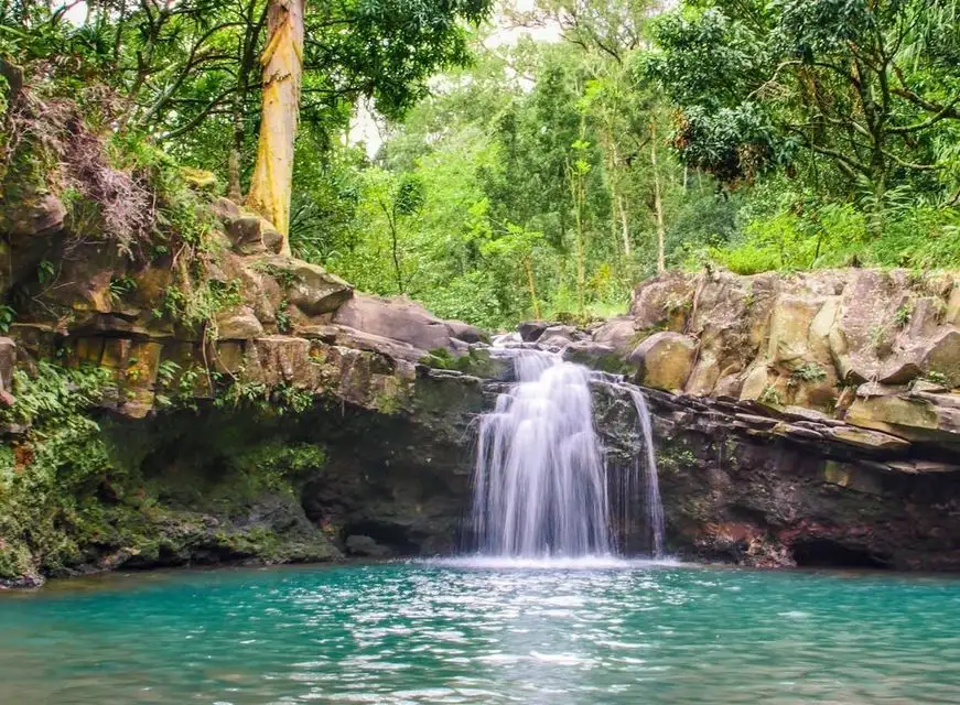 மௌயில் நீர்வீழ்ச்சிகள்