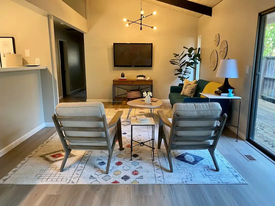 Napa Manzaralı Rahat Yamaç Evi