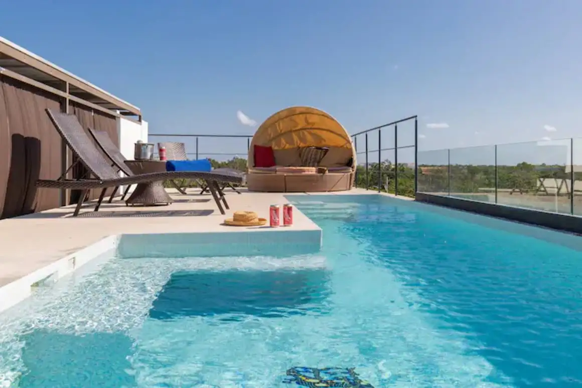 Villa Vidrio oleh Los Amigos