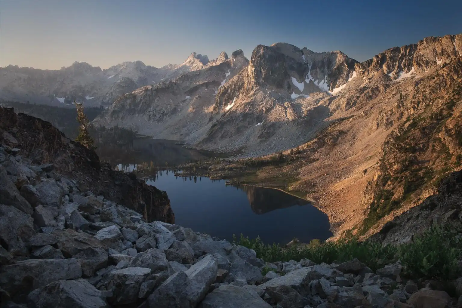 montagnes en dents de scie lever du soleil lacs jumeaux itinérance ralph Photography