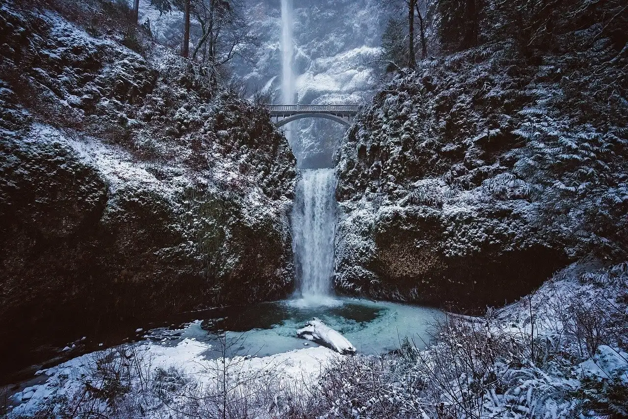 chutes de Multnomah paysage d'hiver oregon road trip