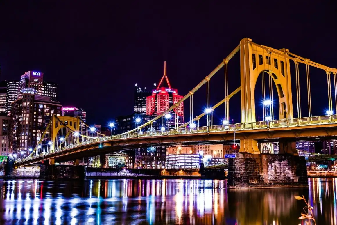 Giường và bồn tắm riêng ấm cúng, Pittsburgh