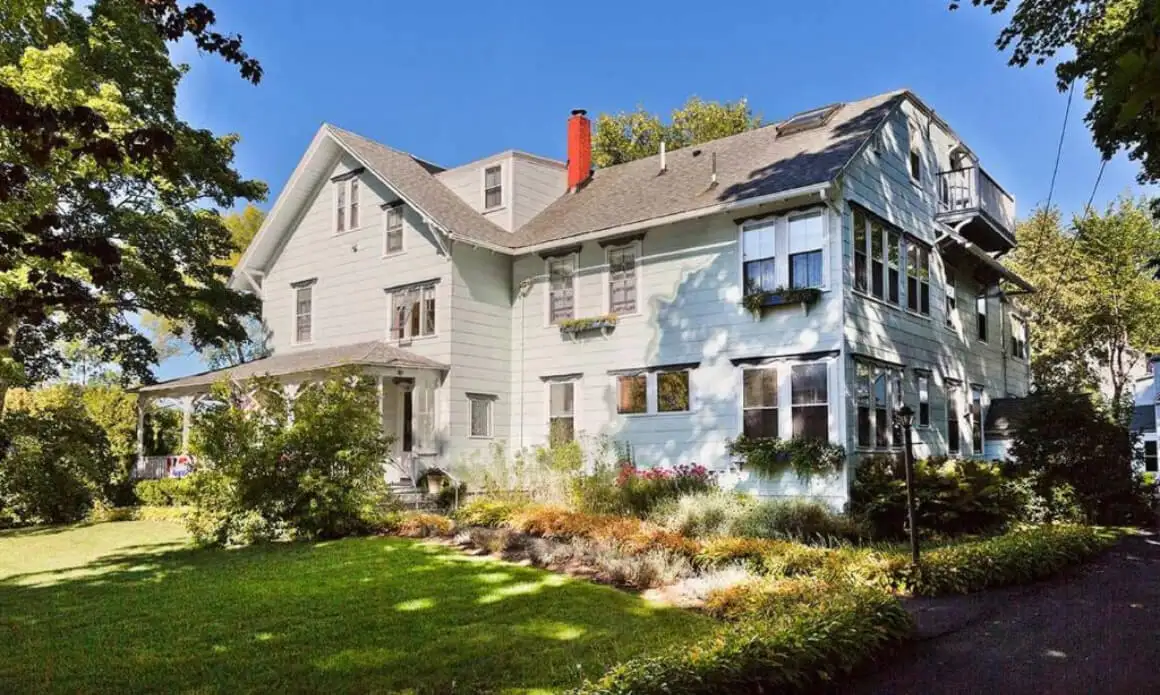 L'auberge Elmhurst