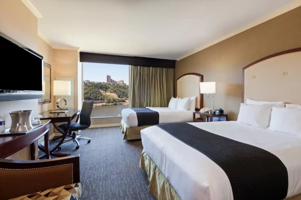 WyndhamGrand Pittsburgh