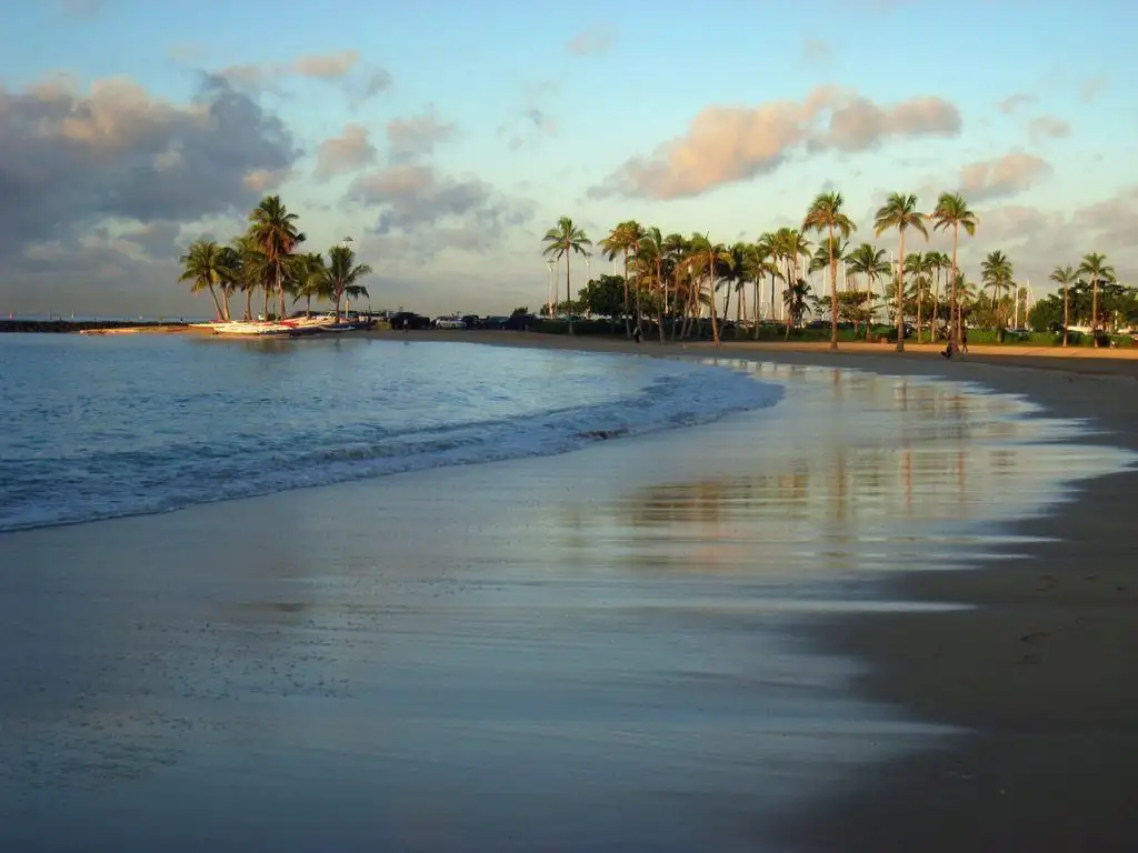 Kaimana Beach Hotel