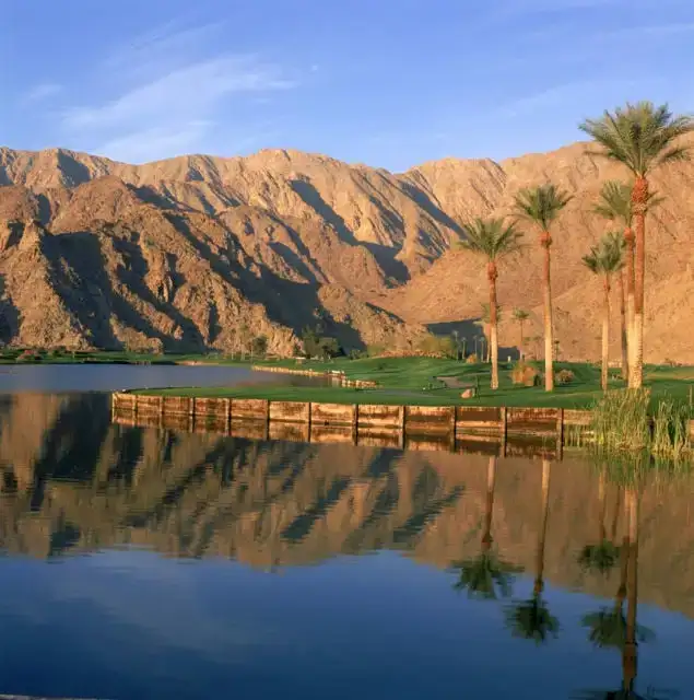 Excursión de un día a Palm Springs y compras en outlets desde Los Ángeles