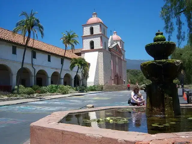 Excursión de un día a la costa de California desde Los Ángeles, Santa Bárbara y Solvang