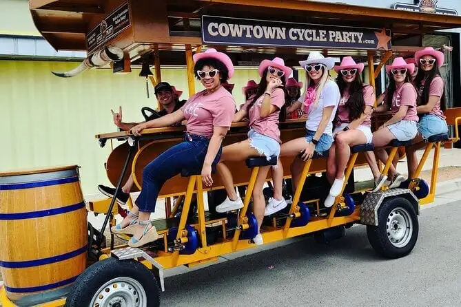 Embarquez pour une fête cycliste à Cowtown