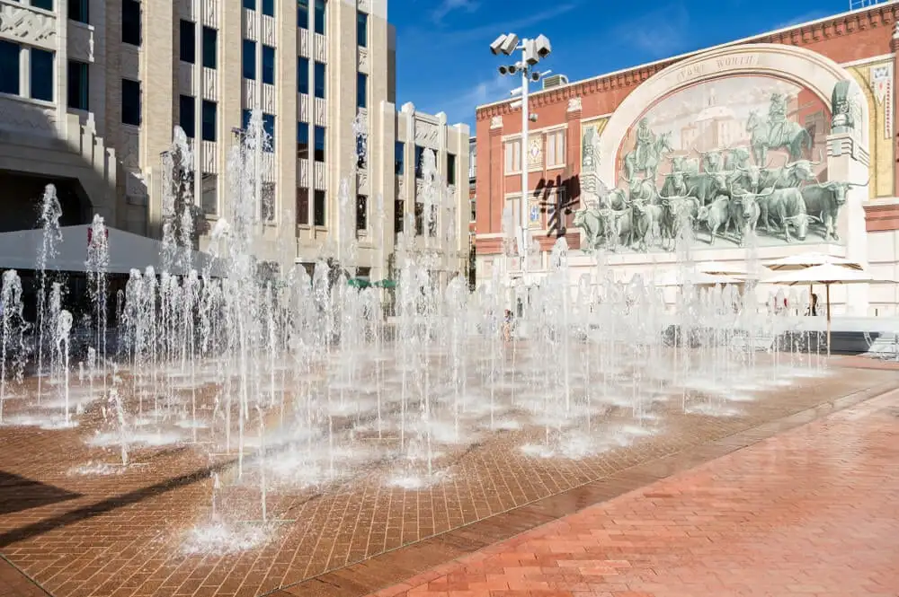 Faites du shopping jusqu'à épuisement à Sundance Square