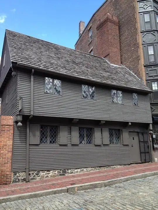 Visitez les tombes d'Américains célèbres à Granary Burying Ground