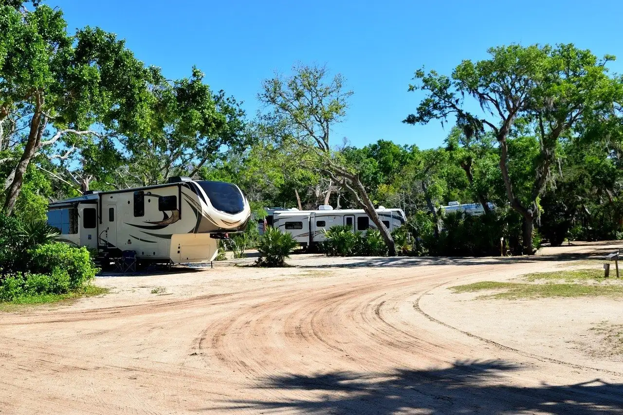terrain de camping en Floride avec camping-cars
