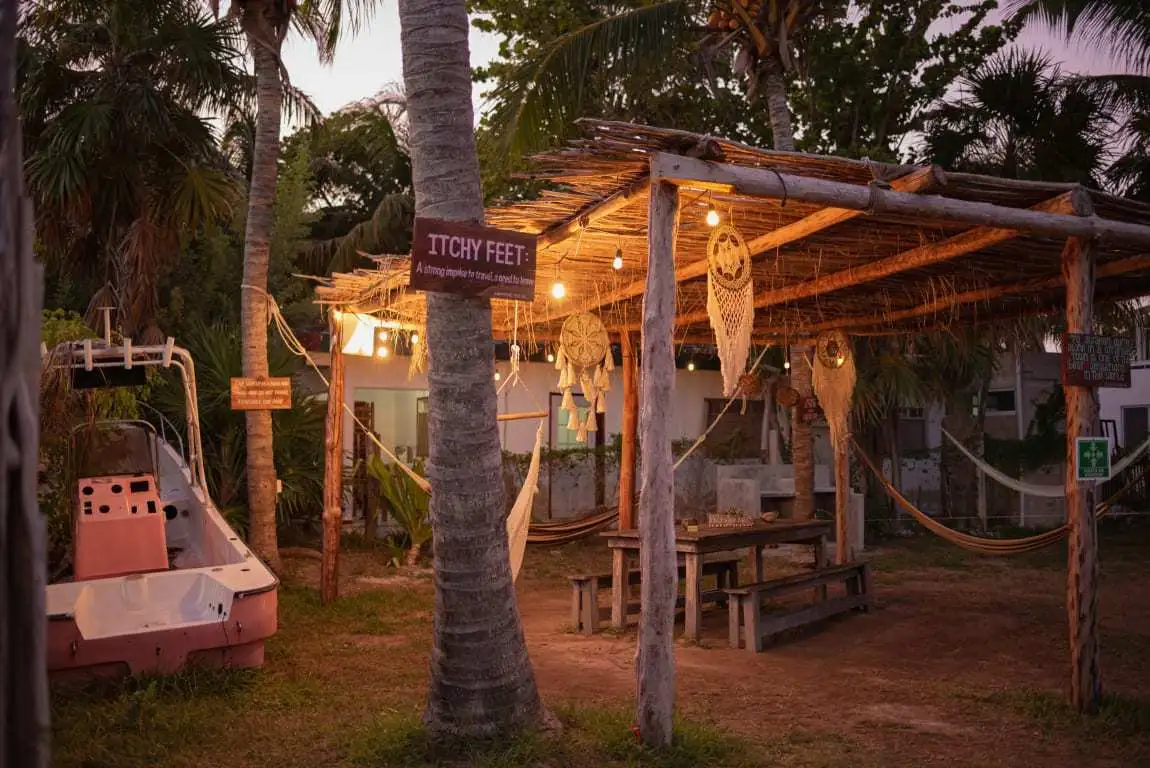Mapache Hostel paras hostelli Holboxissa