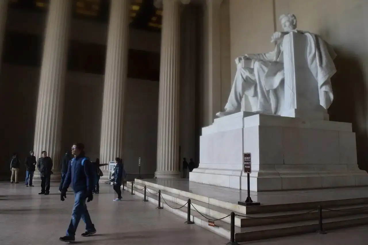 Émerveillez-vous devant le Lincoln Memorial Washington