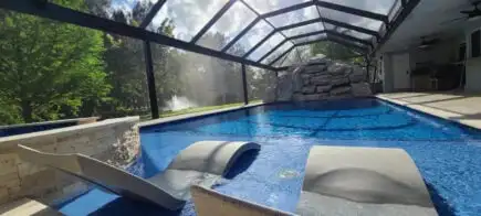 Suite avec piscine incroyable