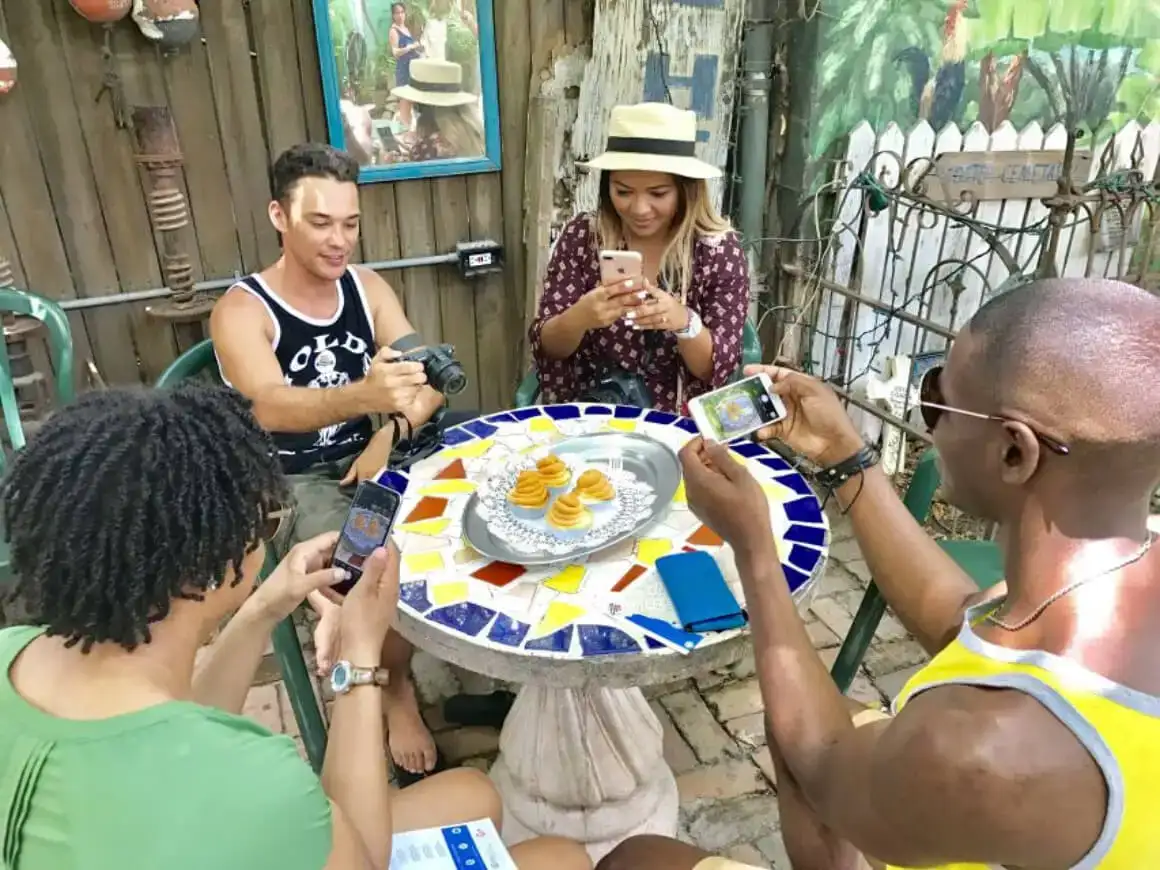 Embarque em uma experiência culinária local