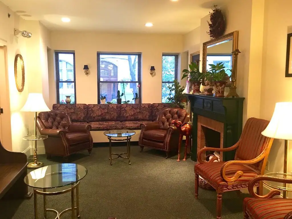 Natalie House Boston melhores hostels em Boston