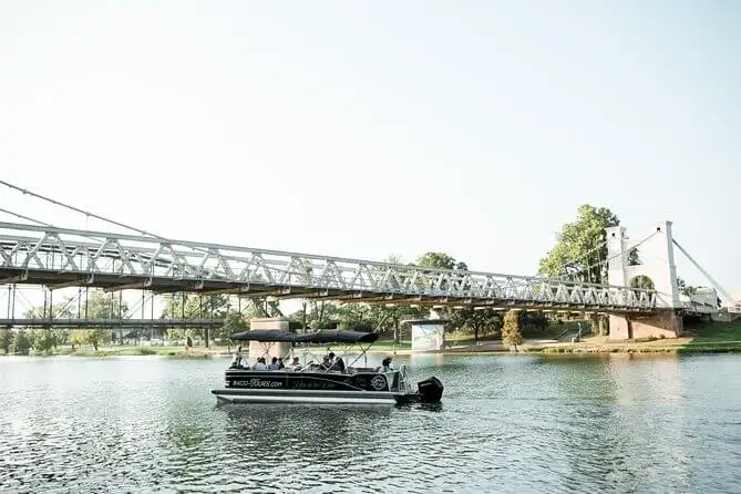 Cruzeiro no Rio Brazos em grande estilo