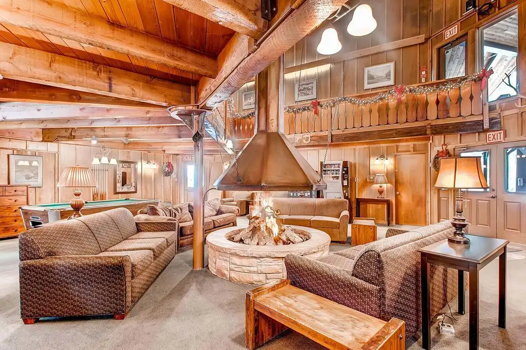 Breck Inn
