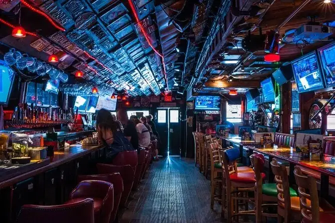 Participez à une tournée des bars