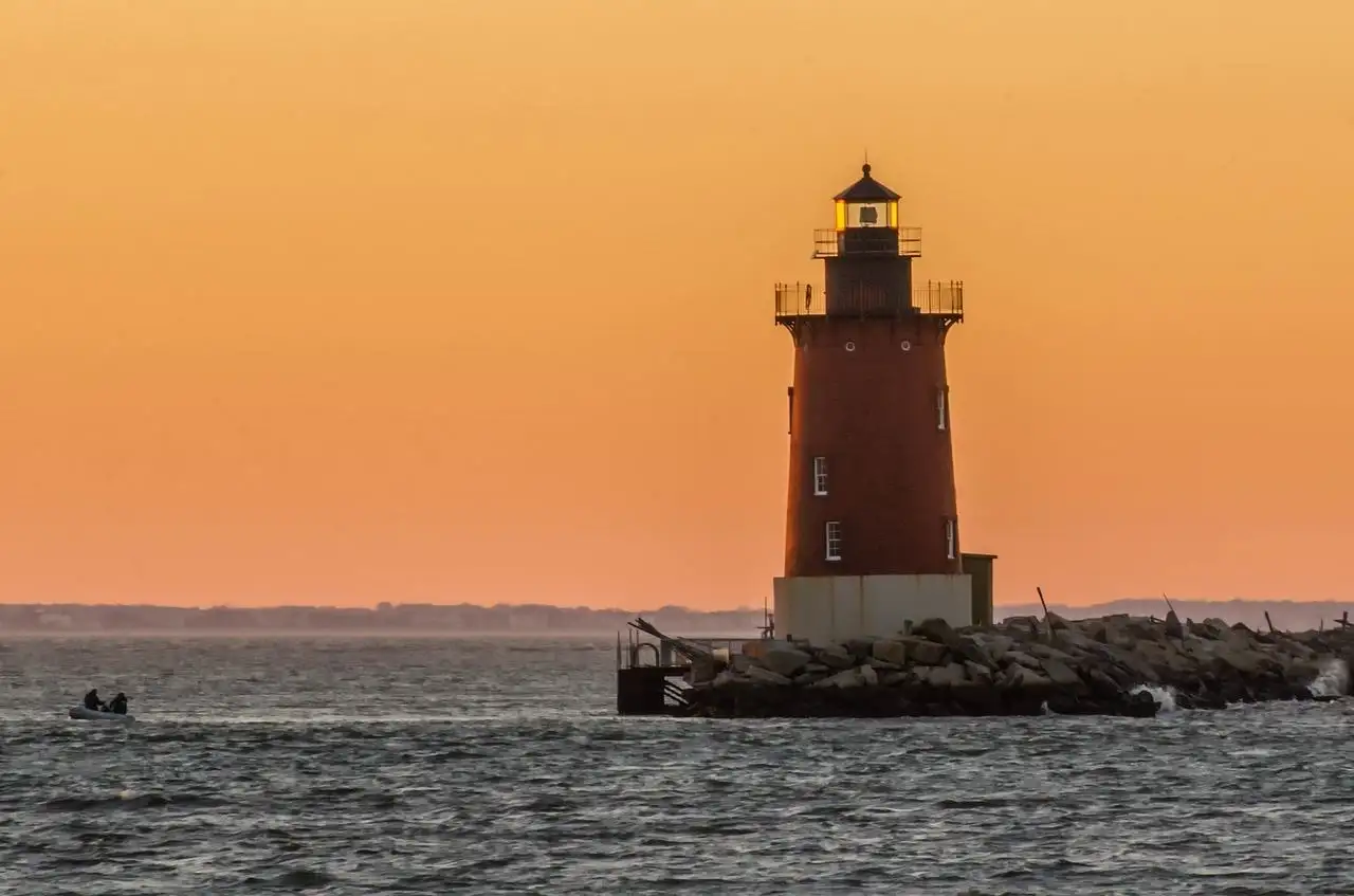 phare sur la côte du Delaware coucher de soleil