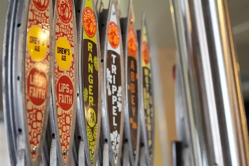 nouvelle tournée de la brasserie belge pour Collins