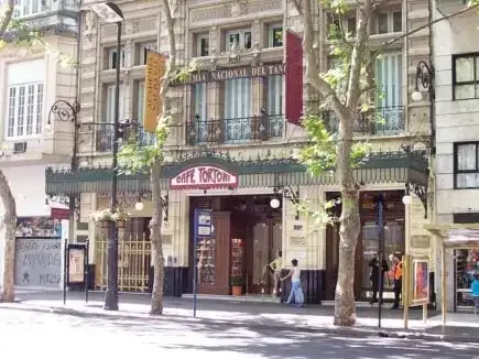 La Recoleta-kirkegården på en solskinsdag i Buenos Aires.