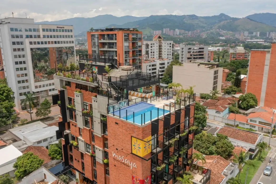 Masaya Medellin est incroyable.