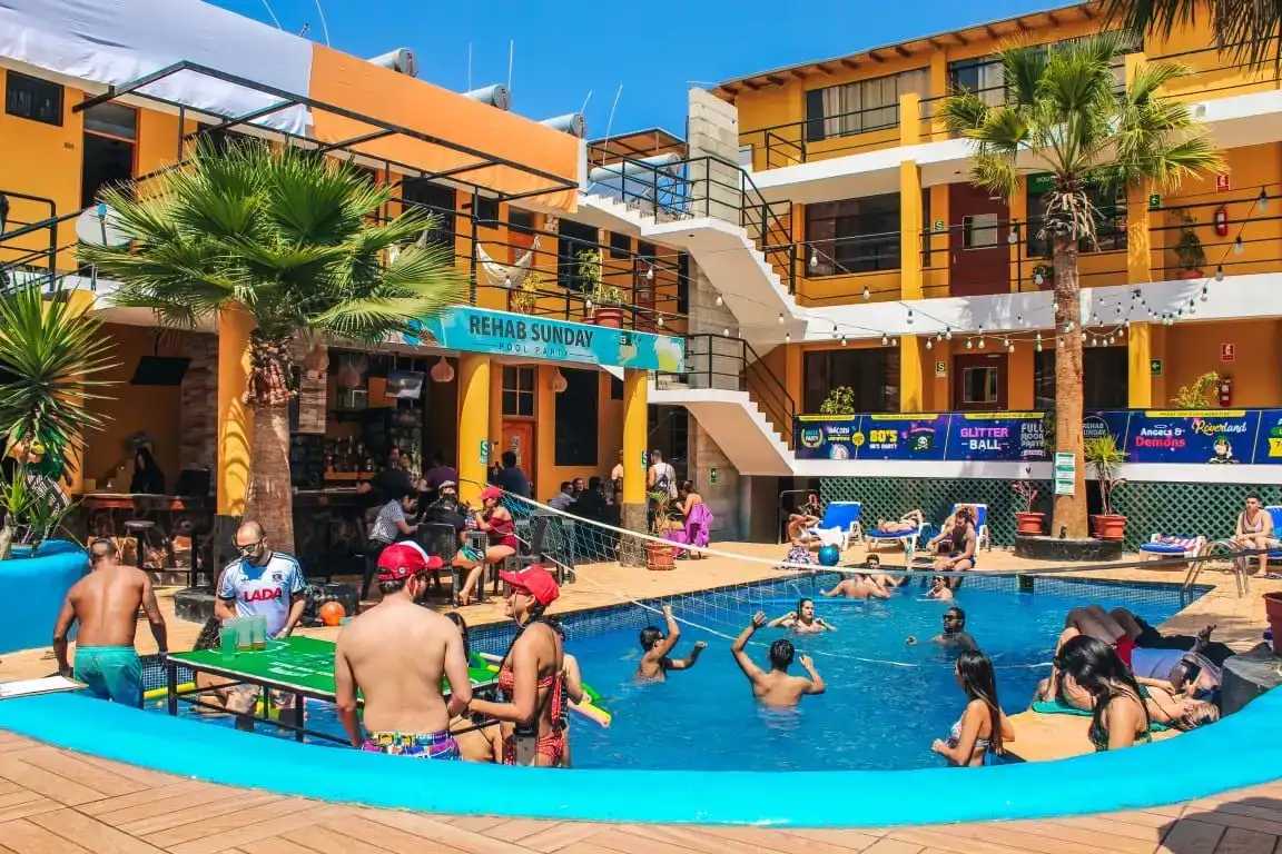 Wild Rover Huacachina parimad hostelid Huacachinas