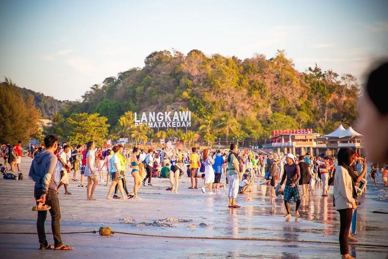Plaža Cenang Langkawi je jedna od najboljih plaža u Maleziji