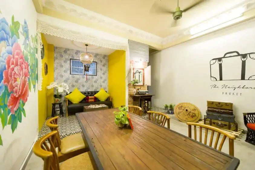 najlepszy hostel dla podróżujących samotnie w Phuket