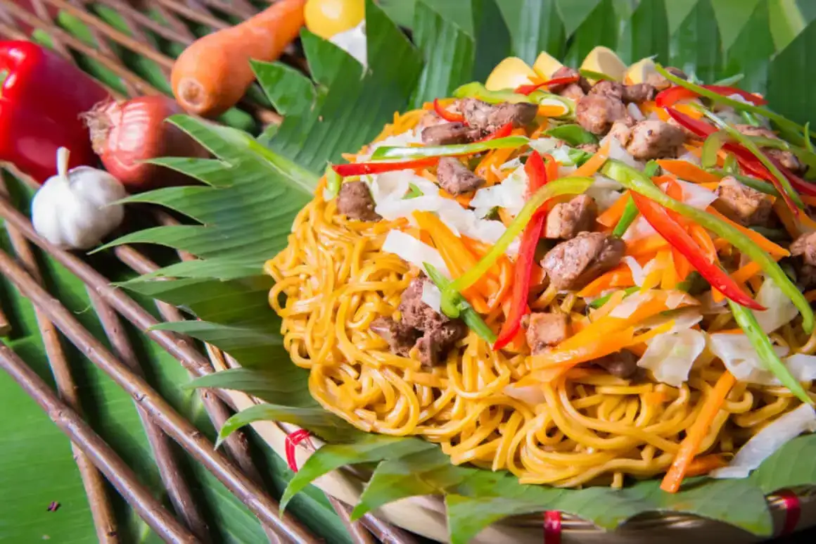Pancit Guisado Filipinas