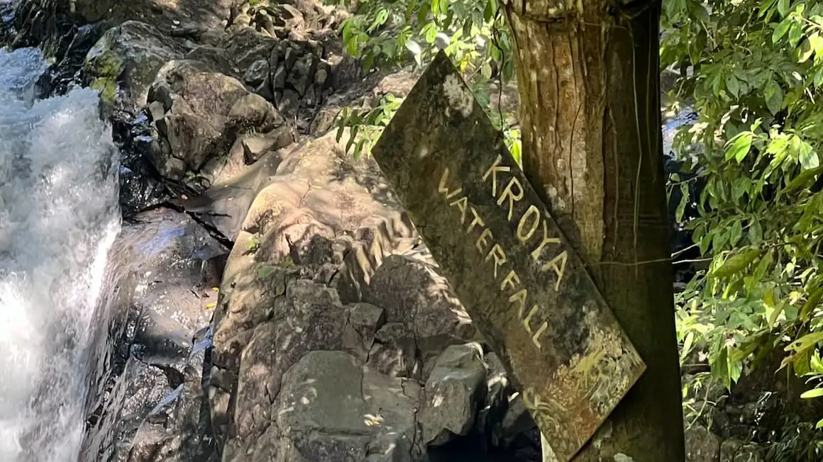 Une statue balinaise traditionnelle à Denpasar, Bali, Indonésie