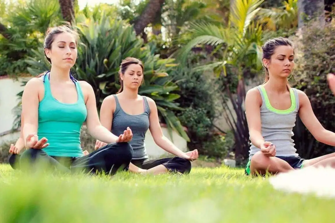 8 dias de ioga e meditação