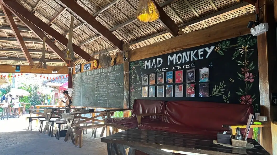 Хостел Mad Monkey, Сиаргао, Филипини
