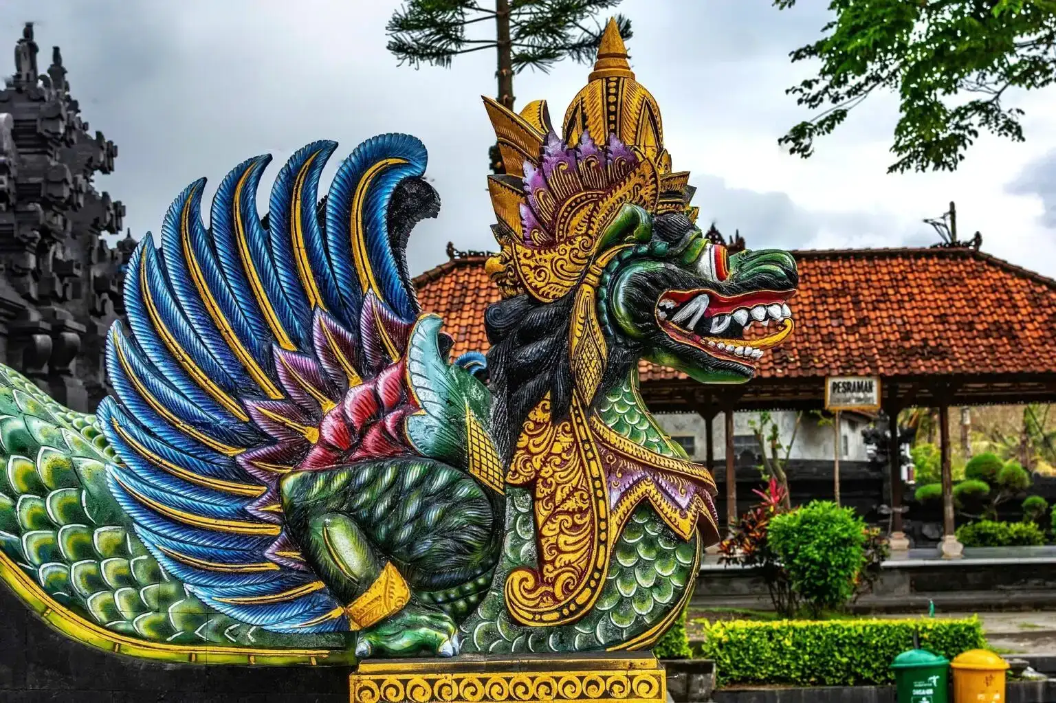 Đền Tanah Lot