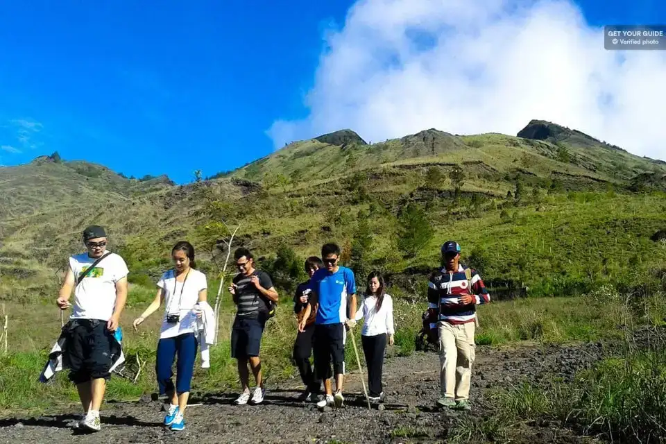 Đi bộ ngắm bình minh núi Batur