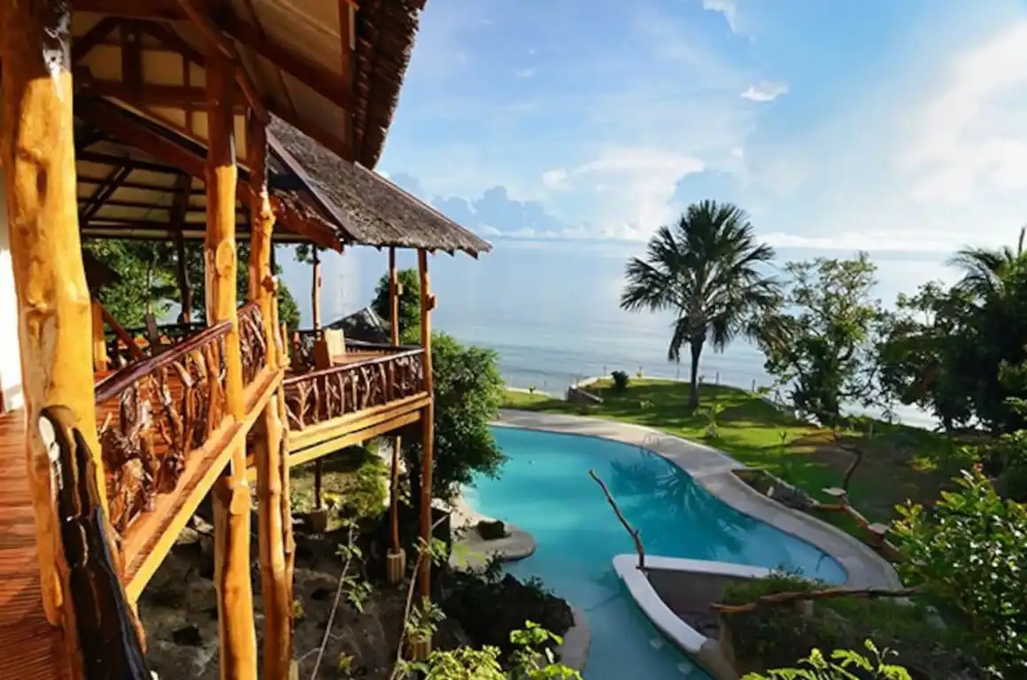 Rumah kubah ajaib dengan pancuran hutan luar ruangan, Siquijor Filipina