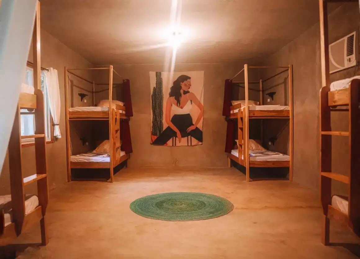 Kamar asrama di Fable Hostel