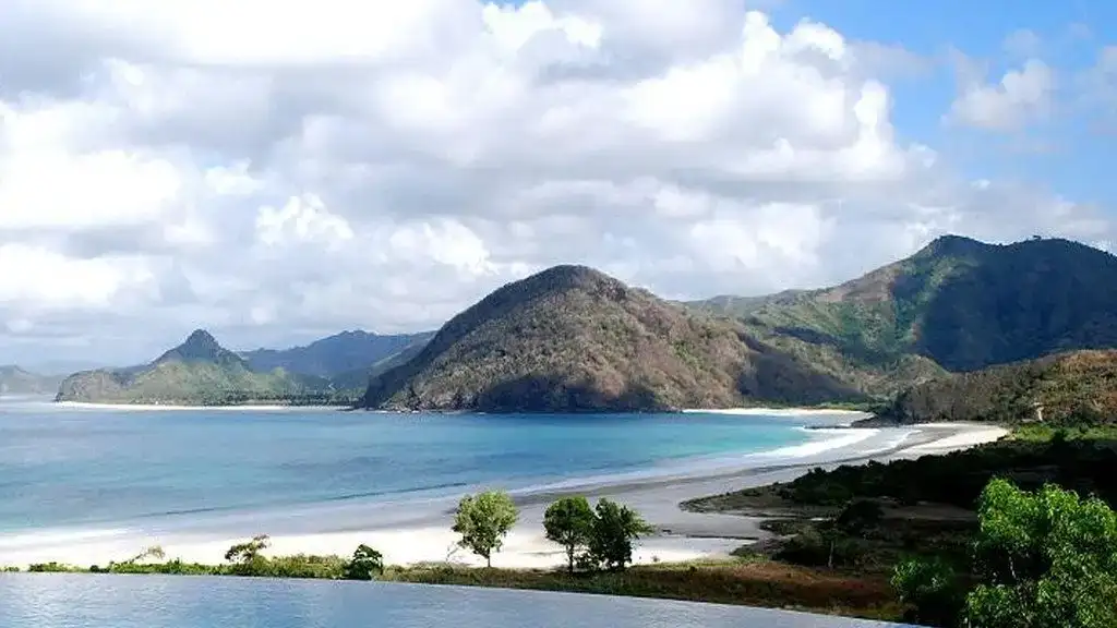 Bronzer à Senggigi, Lombok
