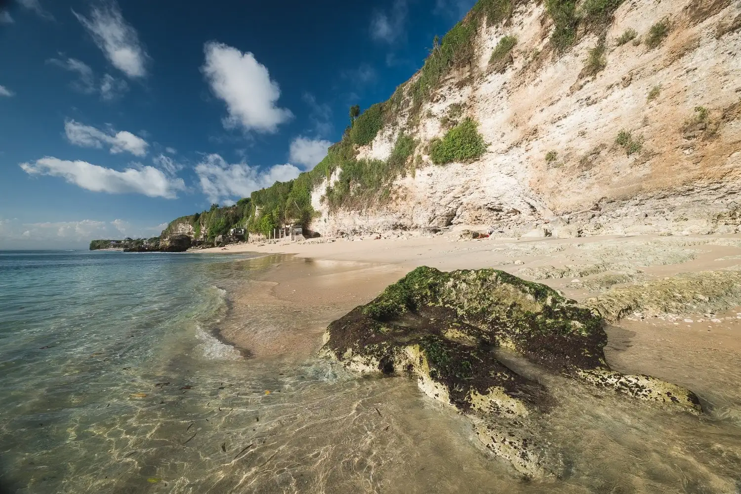 plage secrète à uluwatu