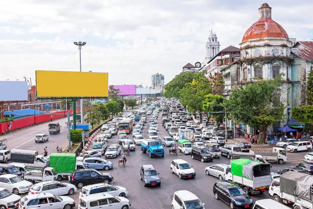 Est-il sécuritaire de conduire au Myanmar ?