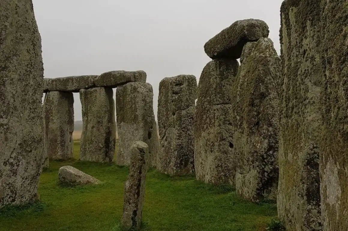 Imágenes icónicas de estatuas de la Isla de Pascua.