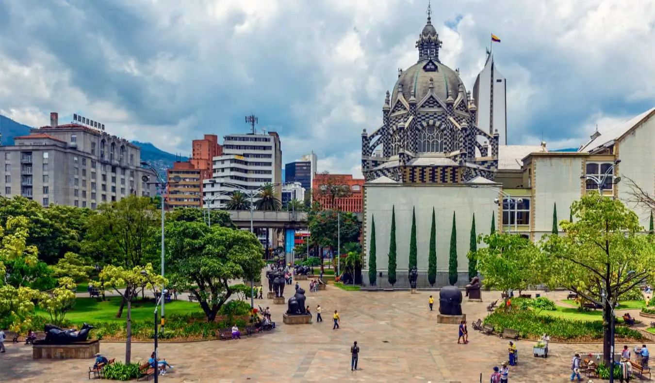 Place Botero dans la vieille ville de Medellin, Colombie