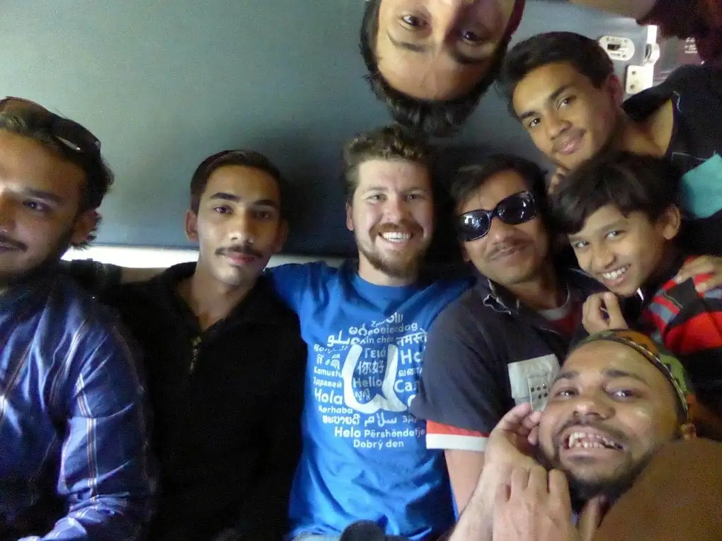 Underground rave v Pakistanu