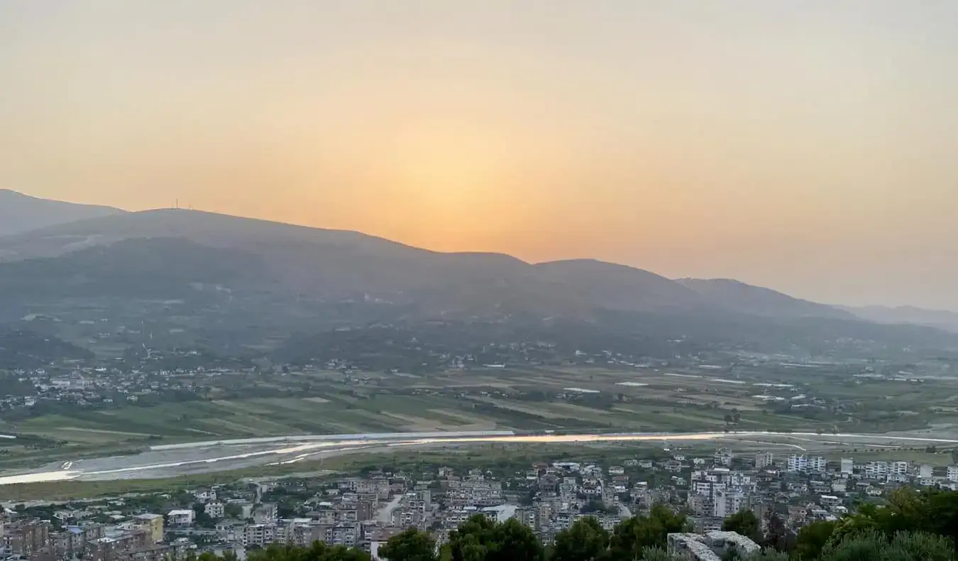 Apus peste munți din Albania