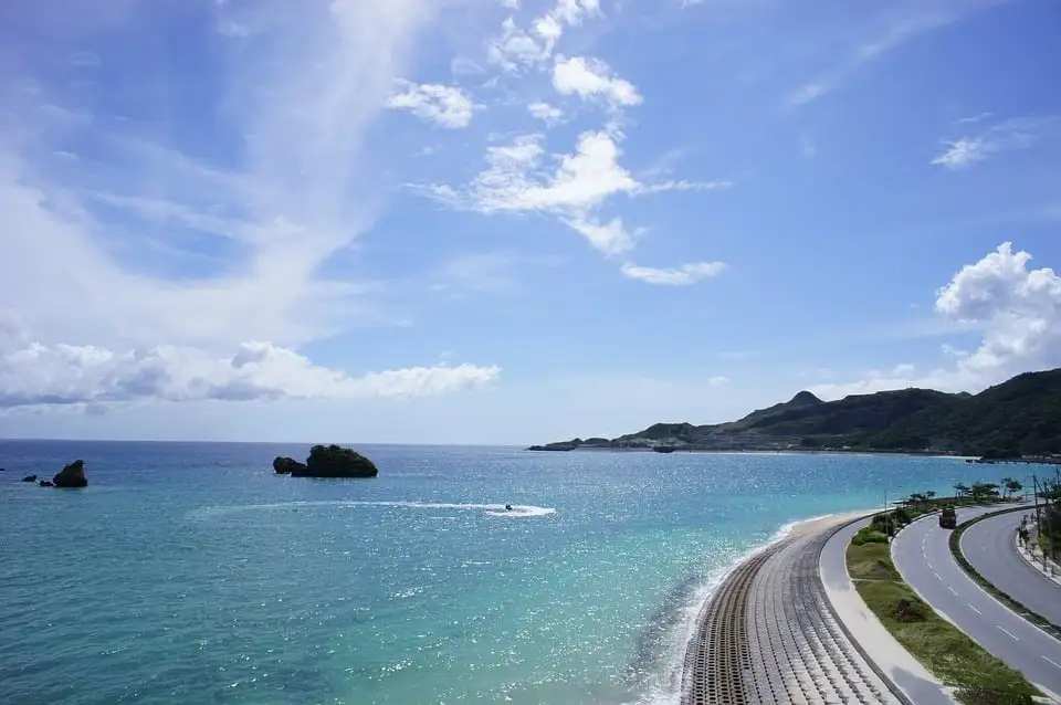 15 FANTASTISCHE Hostels in Okinawa (2024 • Insider-Guide!)
