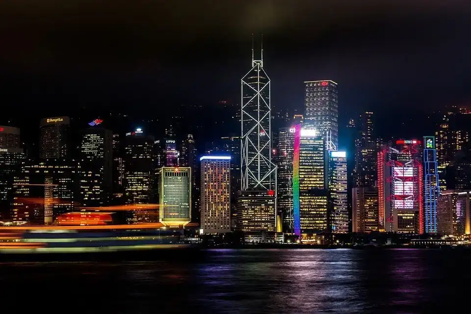 5 ONGELOOFLIJKE hostels in Hong Kong (2024 • Insider Guide!)