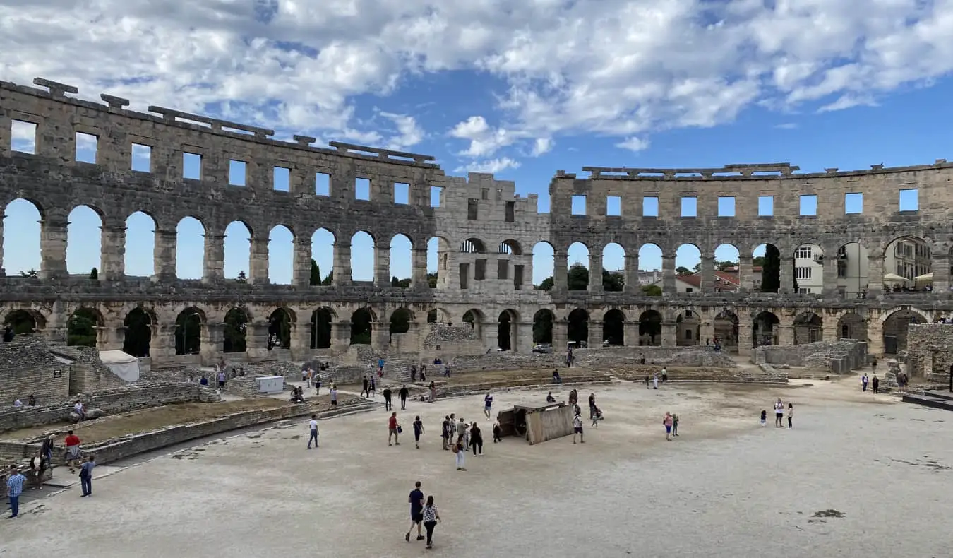 Een oud Romeins amfitheater in Pula, Kroatië