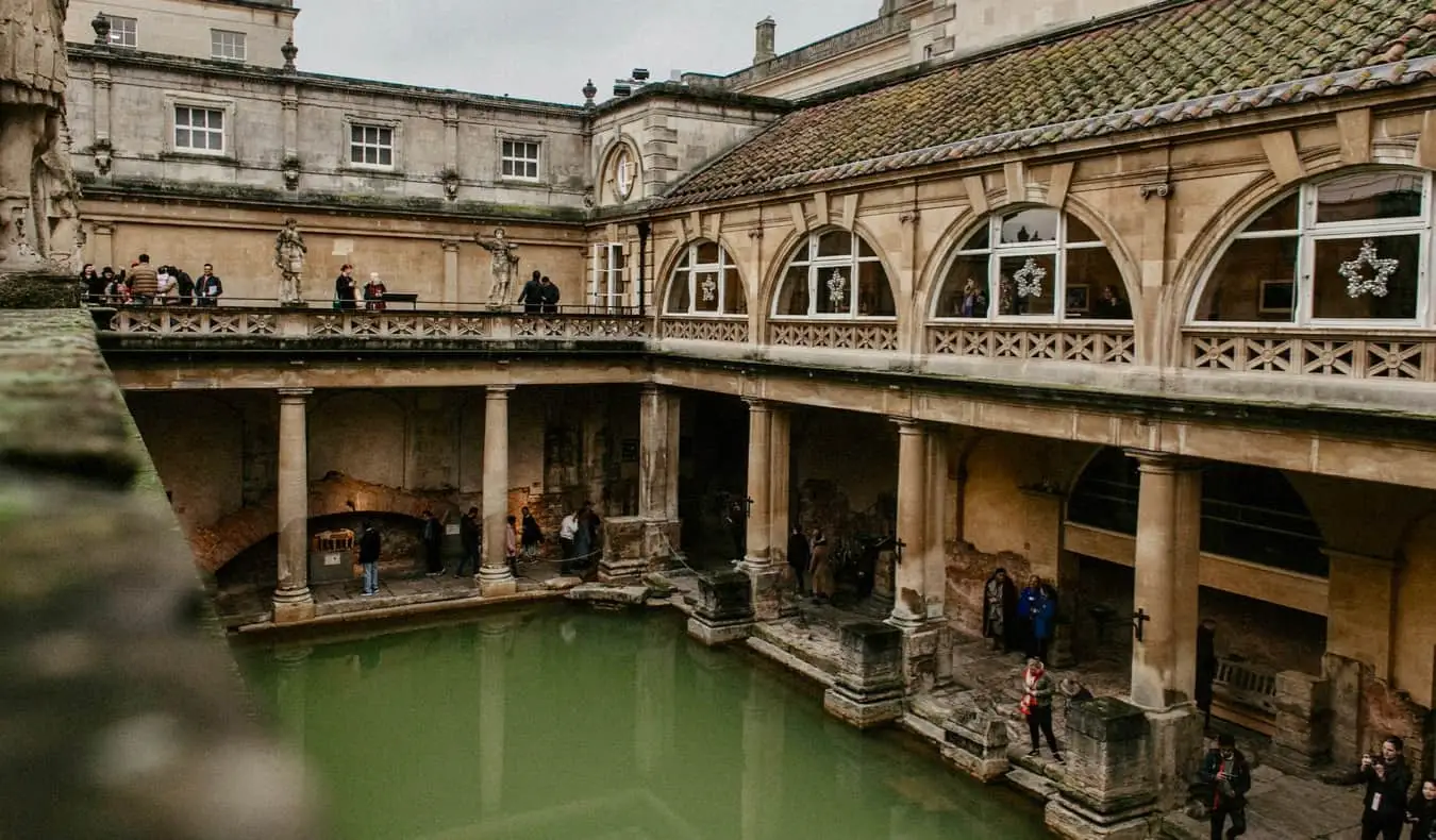 Besuch der römischen Bäder in Bath, England