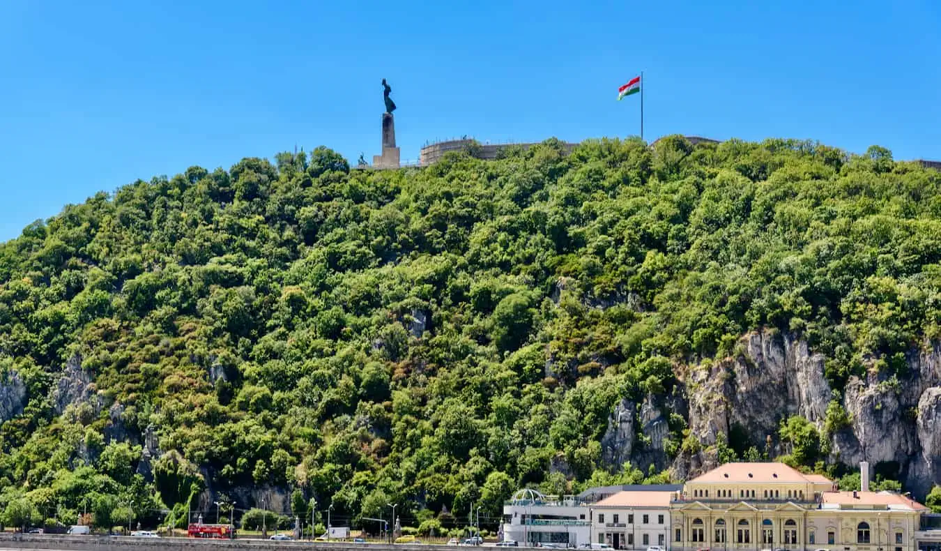 Les Ruin Bars sauvages à Budapest, Hongrie